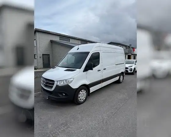 MERCEDES-BENZ SPRINTER