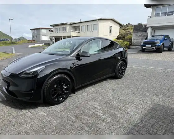 TESLA MODEL Y LR AWD