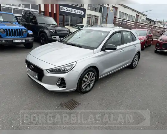 HYUNDAI I30 COMFORT