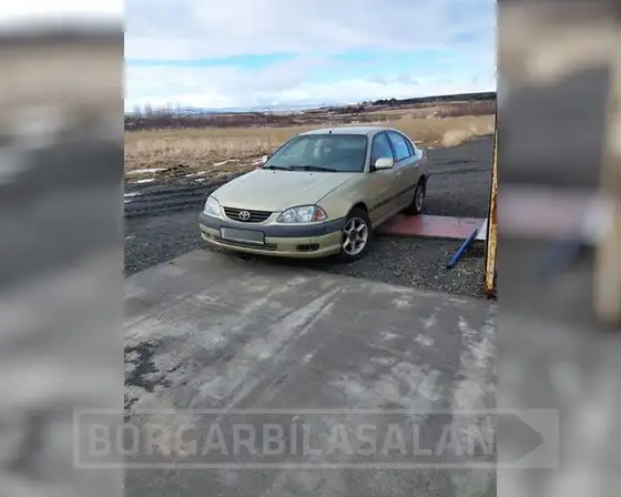 TOYOTA AVENSIS