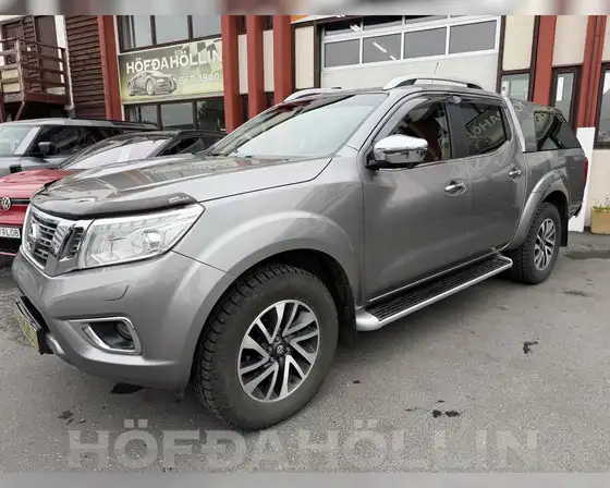 NISSAN NAVARA NP300 TEKNA M/HÚSI