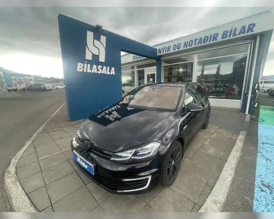 VW GOLF E