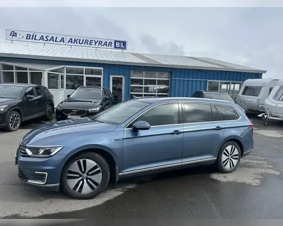 VW PASSAT HIGHLINE