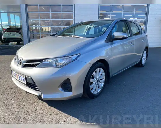 TOYOTA AURIS LIVE 1.4