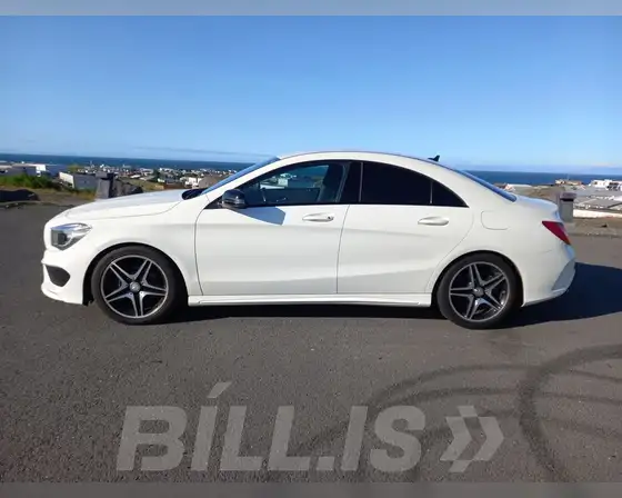 MERCEDES-BENZ CLA 200 D