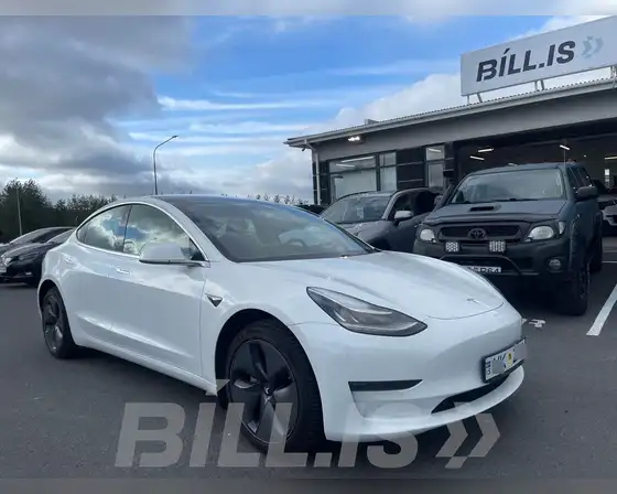 TESLA MODEL 3 LONG RANGE AWD