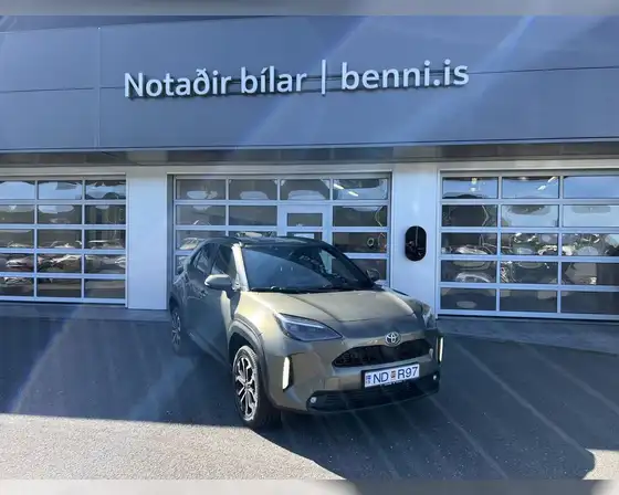 TOYOTA YARIS CROSS HYBRID