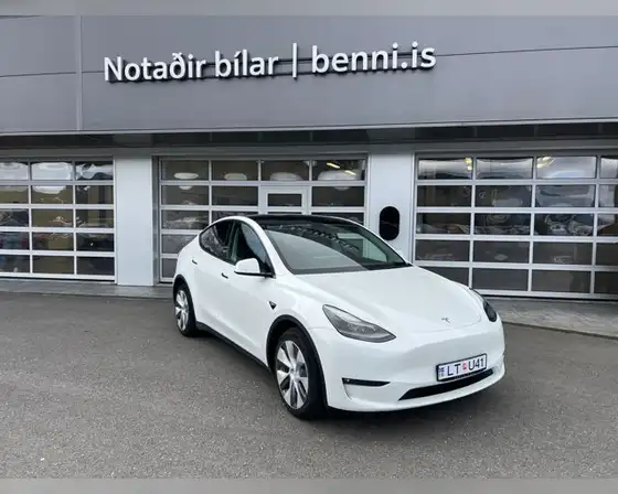 TESLA MODEL Y LONG RANGE AWD