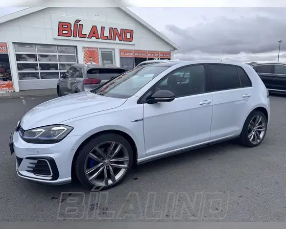 VW GOLF GTE PREMIUM