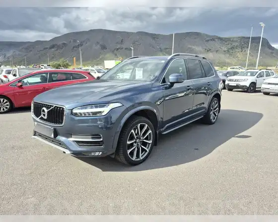 VOLVO XC90 D5 MOMENTUM