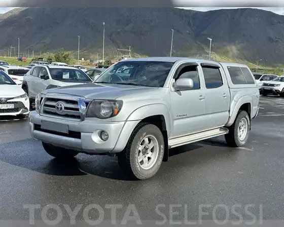 TOYOTA TACOMA DOUBLECAB