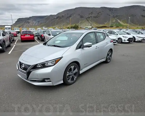 NISSAN LEAF 40KWH