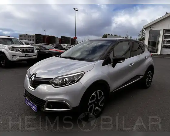 RENAULT CAPTUR