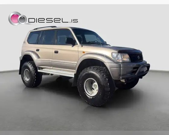 TOYOTA LAND CRUISER 90