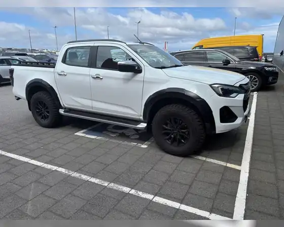 ISUZU