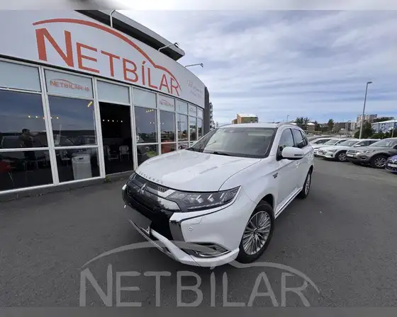 MITSUBISHI OUTLANDER INTENSE PHEV 2,4