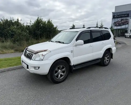 TOYOTA LAND CRUISER 120 GX