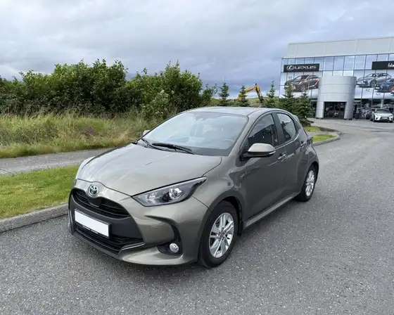 TOYOTA YARIS ACTIVE HYBRID