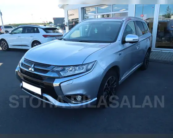 MITSUBISHI OUTLANDER INVITE+ PHEV