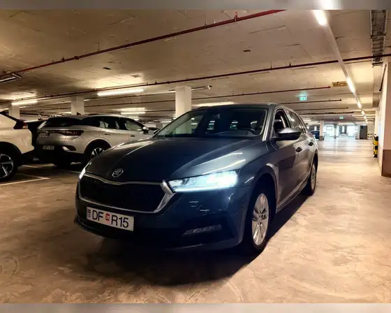 SKODA OCTAVIA AMBITION