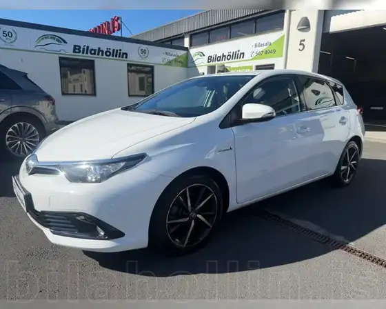 TOYOTA AURIS ACTIVE HYBRID