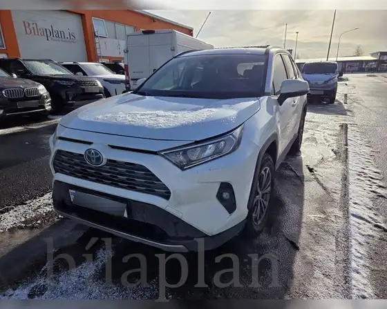 TOYOTA RAV4 GX HYBRID