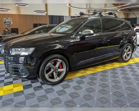 AUDI SQ7 8CYL