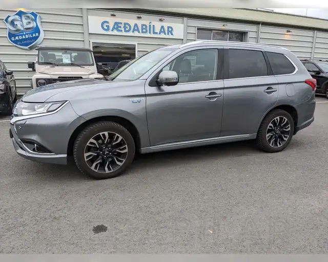 MITSUBISHI OUTLANDER INTENSE