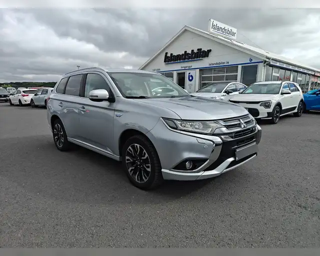 MITSUBISHI OUTLANDER INTENSE PHEV