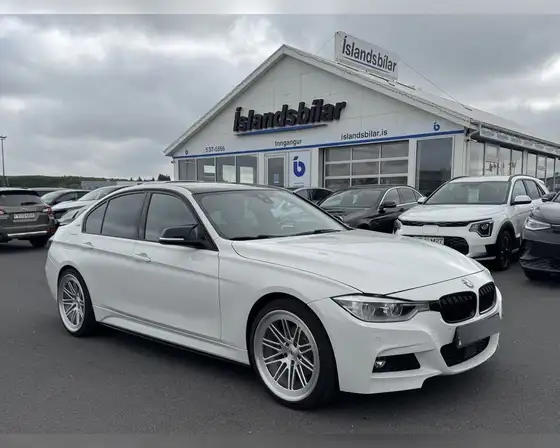BMW 3 330E IPERFORMANCE M-TECH