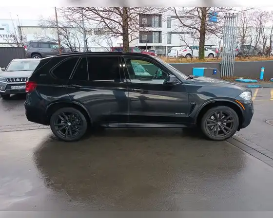 BMW X5 XDRIVE40E