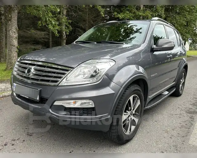 SSANGYONG REXTON HLX
