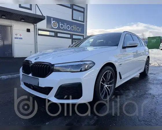 BMW 530E XDRIVE M-SPORT