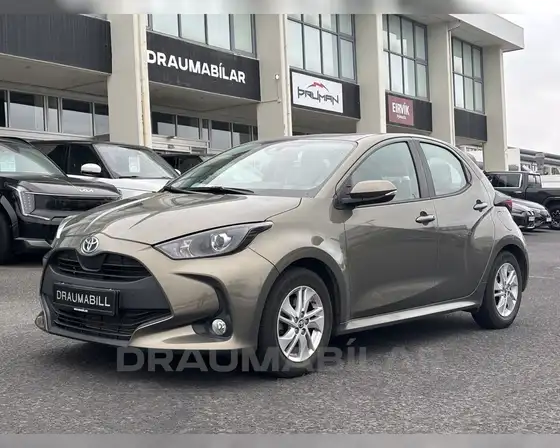 TOYOTA YARIS ACTIVE HYBRID