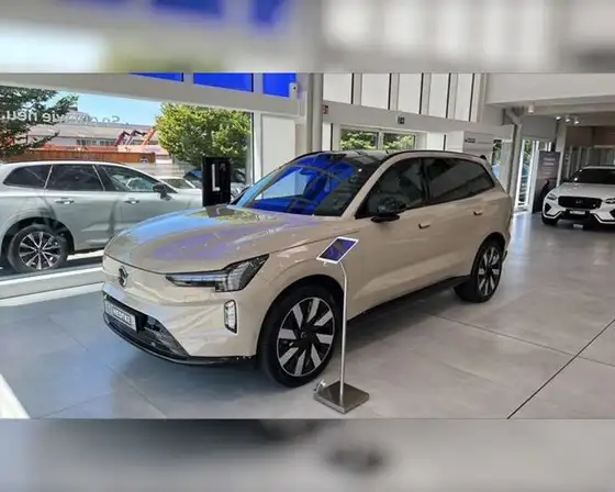 VOLVO EX90 RECHARGE ULTRA