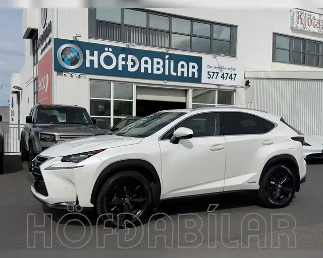 LEXUS NX300H LUXURY HYBRID
